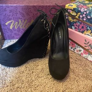 Call it Spring size 6 Wedges Corset Back.